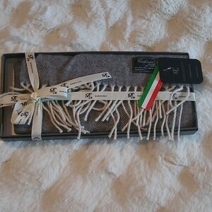 MT Italian Cashmere Wool Blend  Scarf in Gray  New